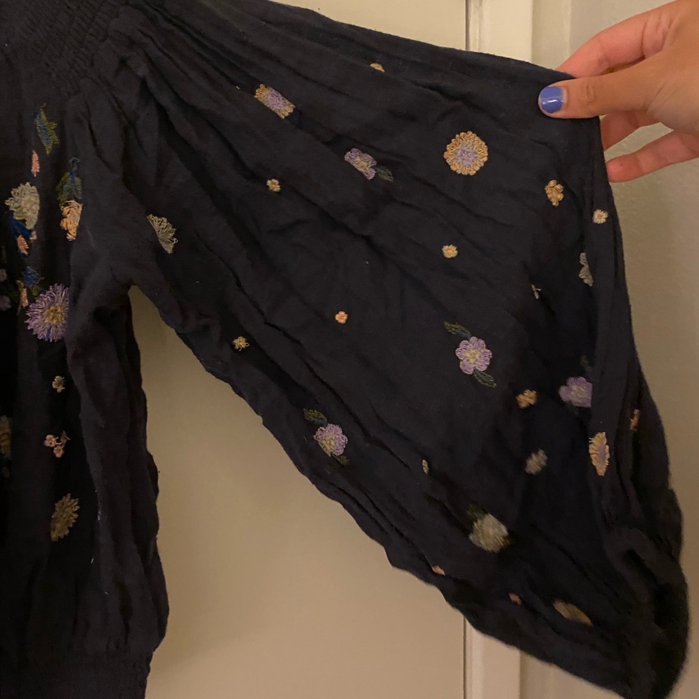 Free People Saachi Smoked off the shoulder top - Picture 3 of 6